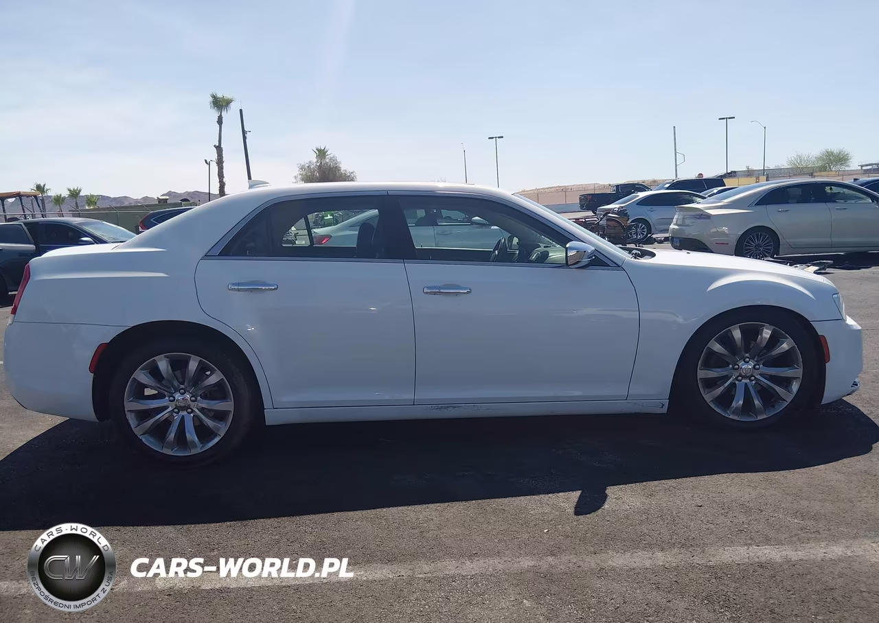 2020 Chrysler 300 Limited VIN:2C3CCAEG4LH108786 - 14