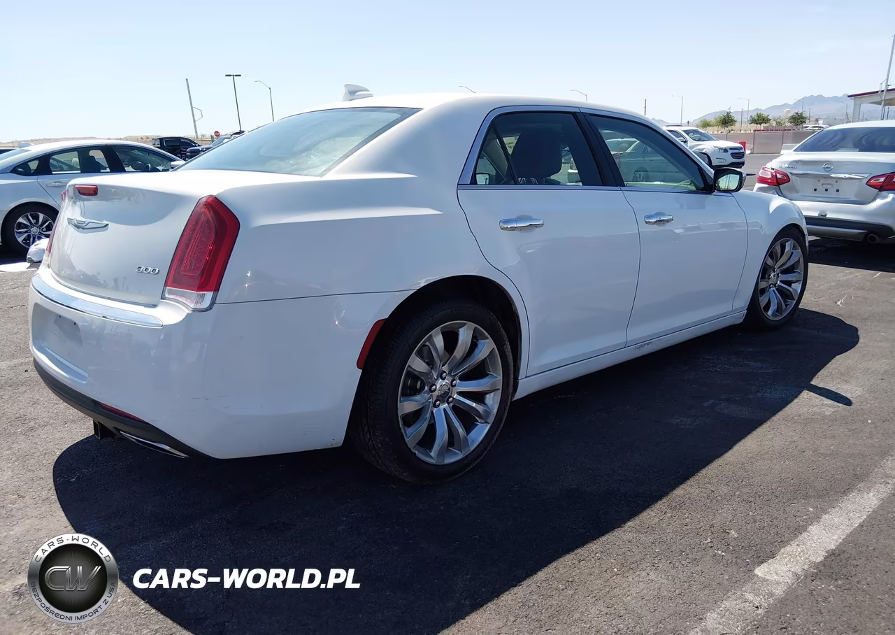 2020 Chrysler 300 Limited VIN:2C3CCAEG4LH108786 - 4