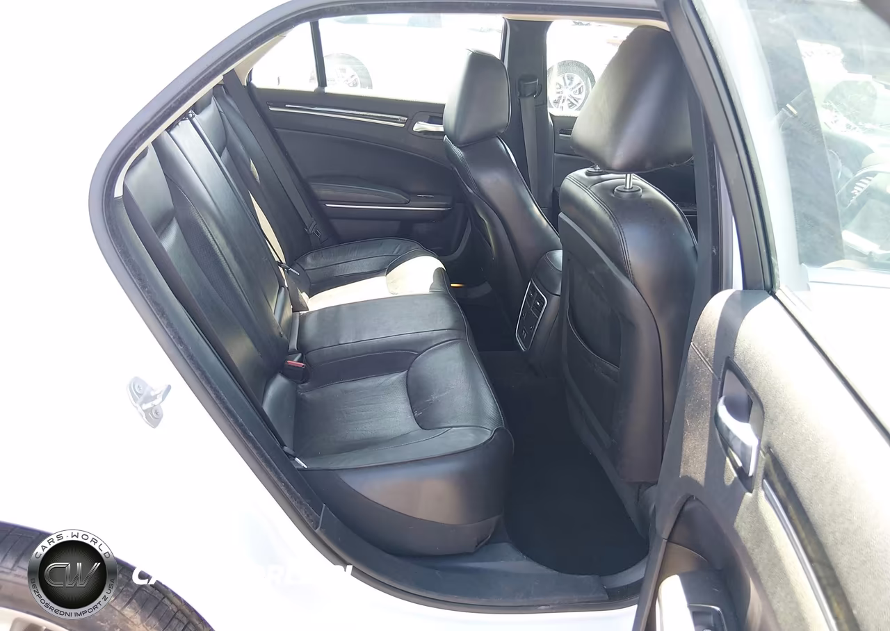 2020 Chrysler 300 Limited VIN:2C3CCAEG4LH108786 - 8
