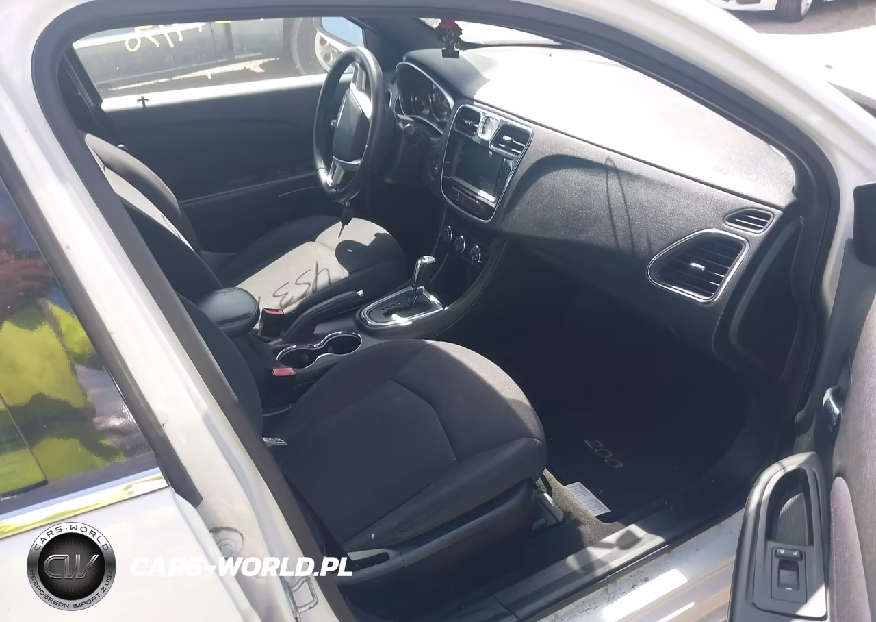 2013 Chrysler 200 Touring VIN:1C3CCBBB2DN739222 - 5