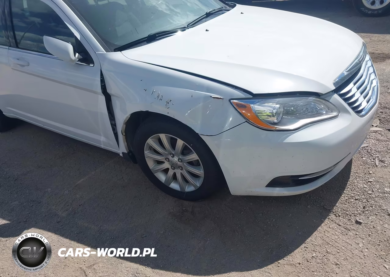 2013 Chrysler 200 Touring VIN:1C3CCBBB2DN739222 - 6
