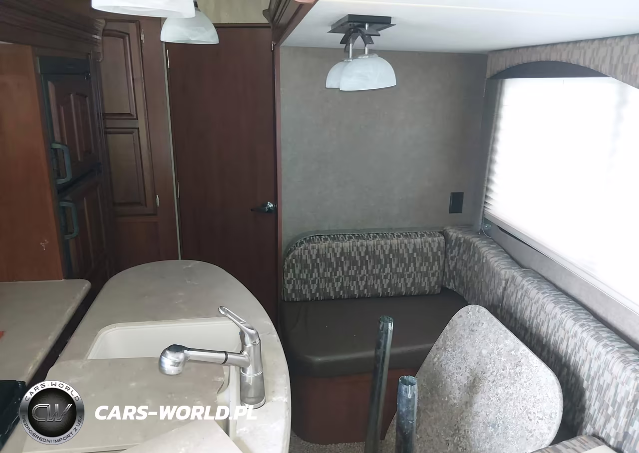 2015 Winnebago Other VIN:54CA11321F1E11224 - 6
