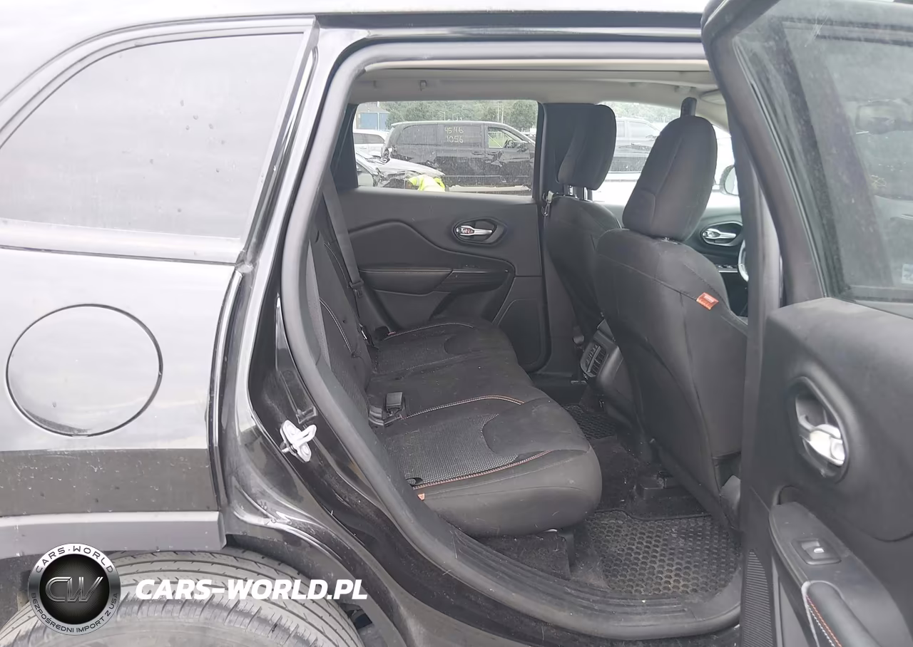 2016 Jeep Cherokee 75Th Anniversary VIN:1C4PJLCB5GW311909 - 8