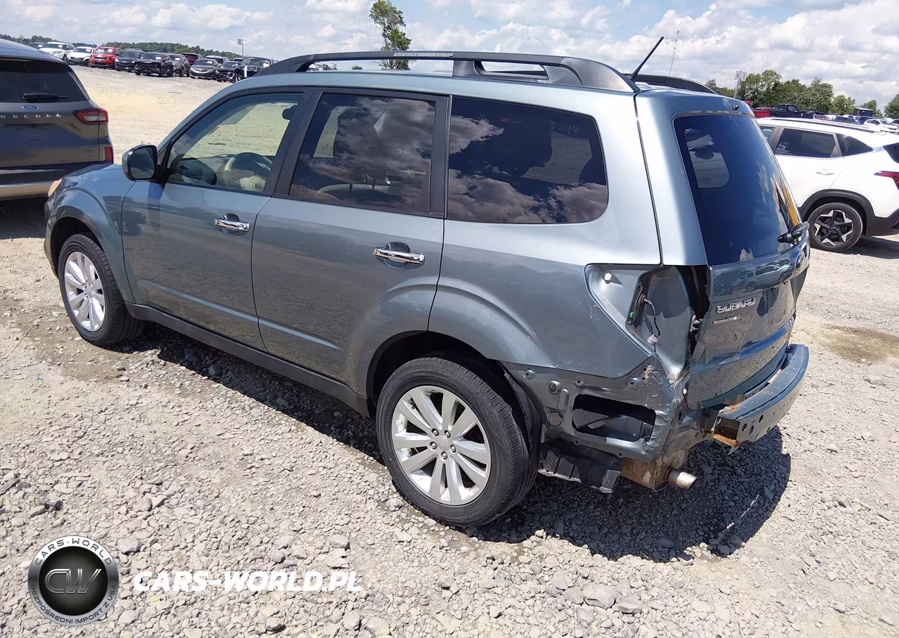 2012 Subaru Forester 2.5X Premium VIN:JF2SHACC9CH468751 - 3