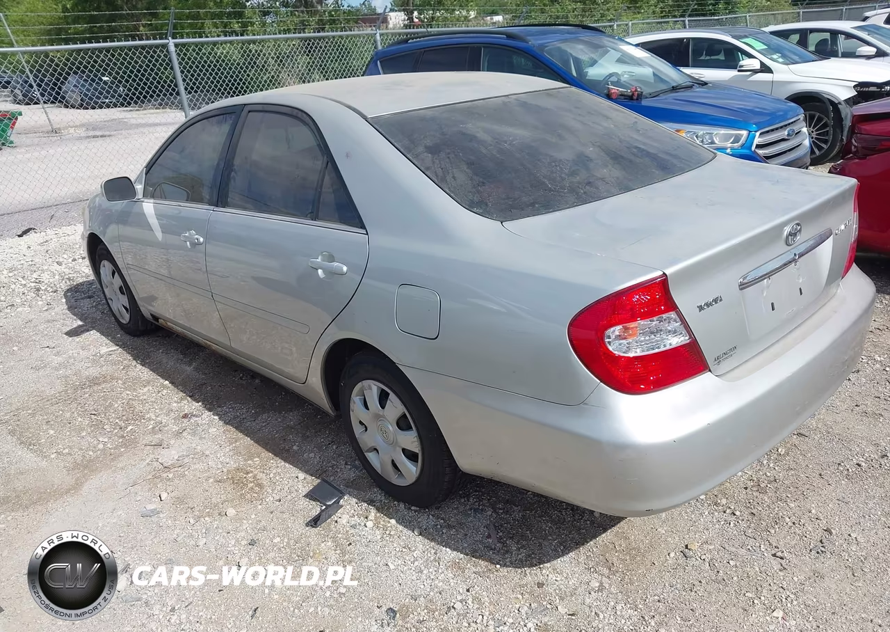 2003 Toyota Camry Le VIN:4T1BE32K33U697019 - 3