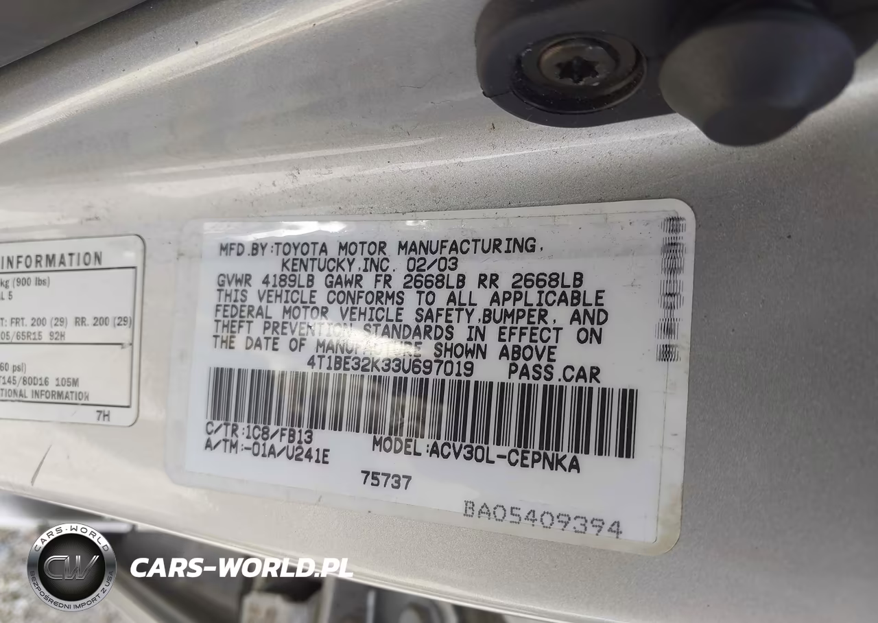 2003 Toyota Camry Le VIN:4T1BE32K33U697019 - 9
