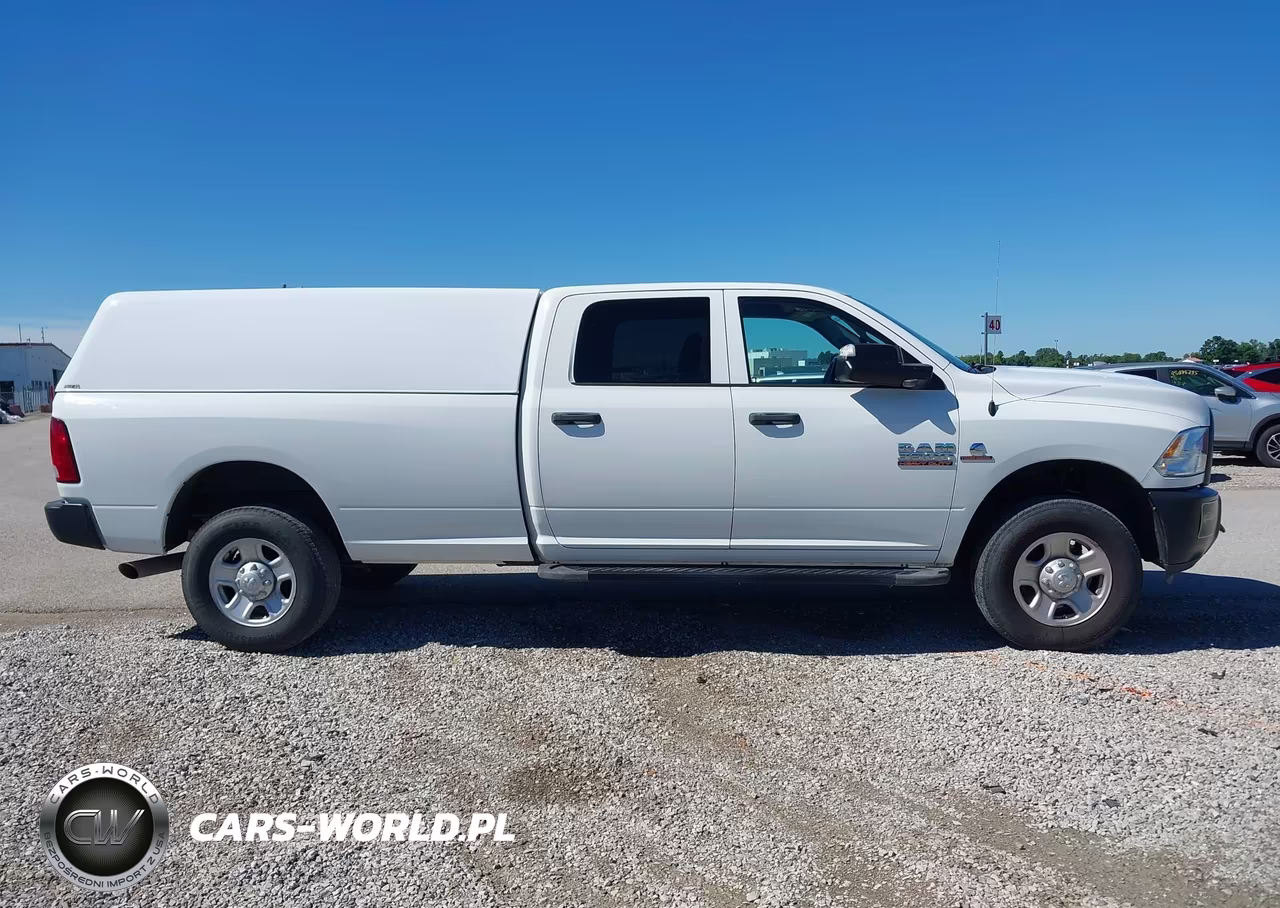 2017 Ram 3500 Tradesman 4X4 8' Box VIN:3C63R3GL0HG756009 - 13