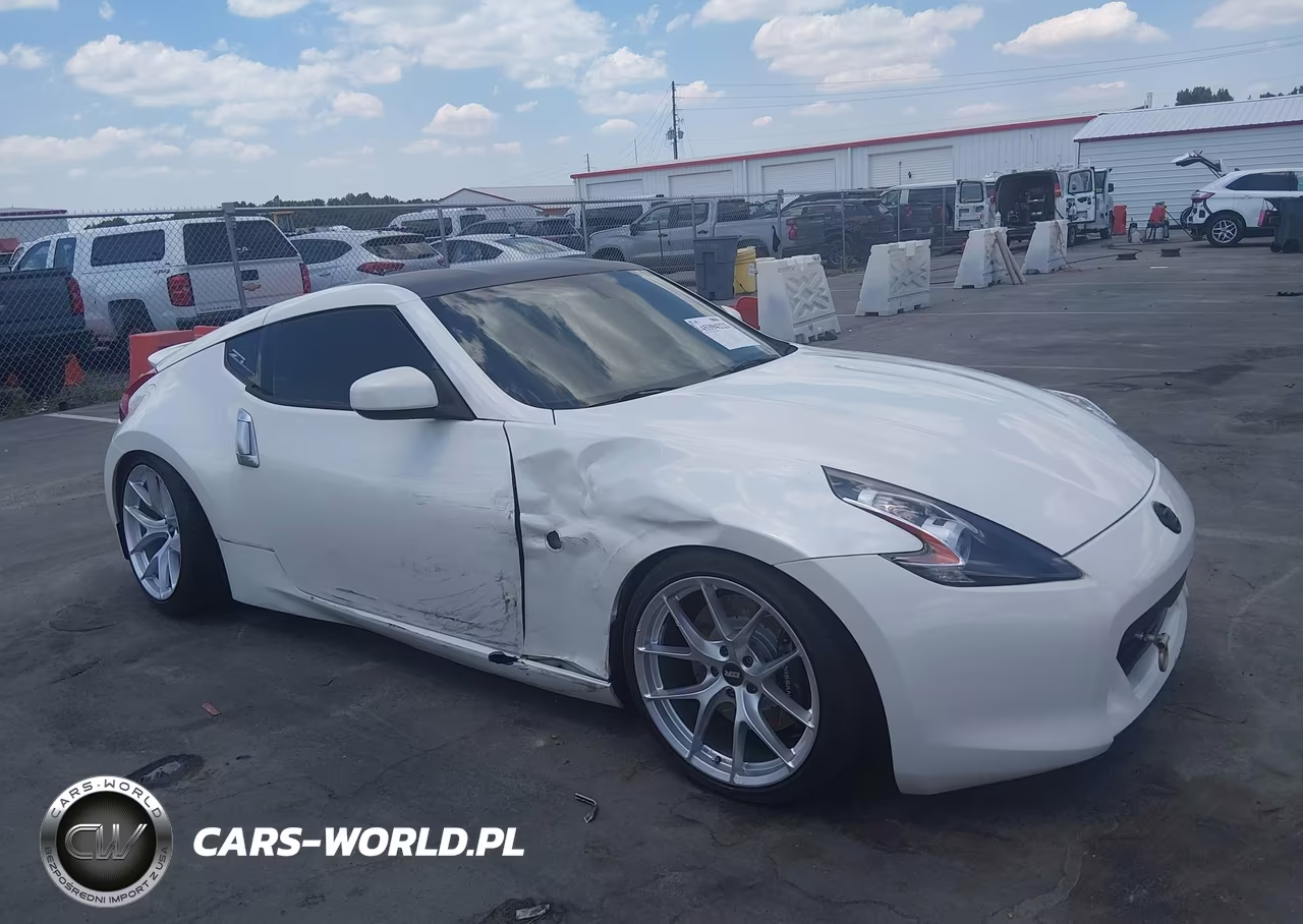 2011 Nissan 370Z – zdjęcie 1 z 16