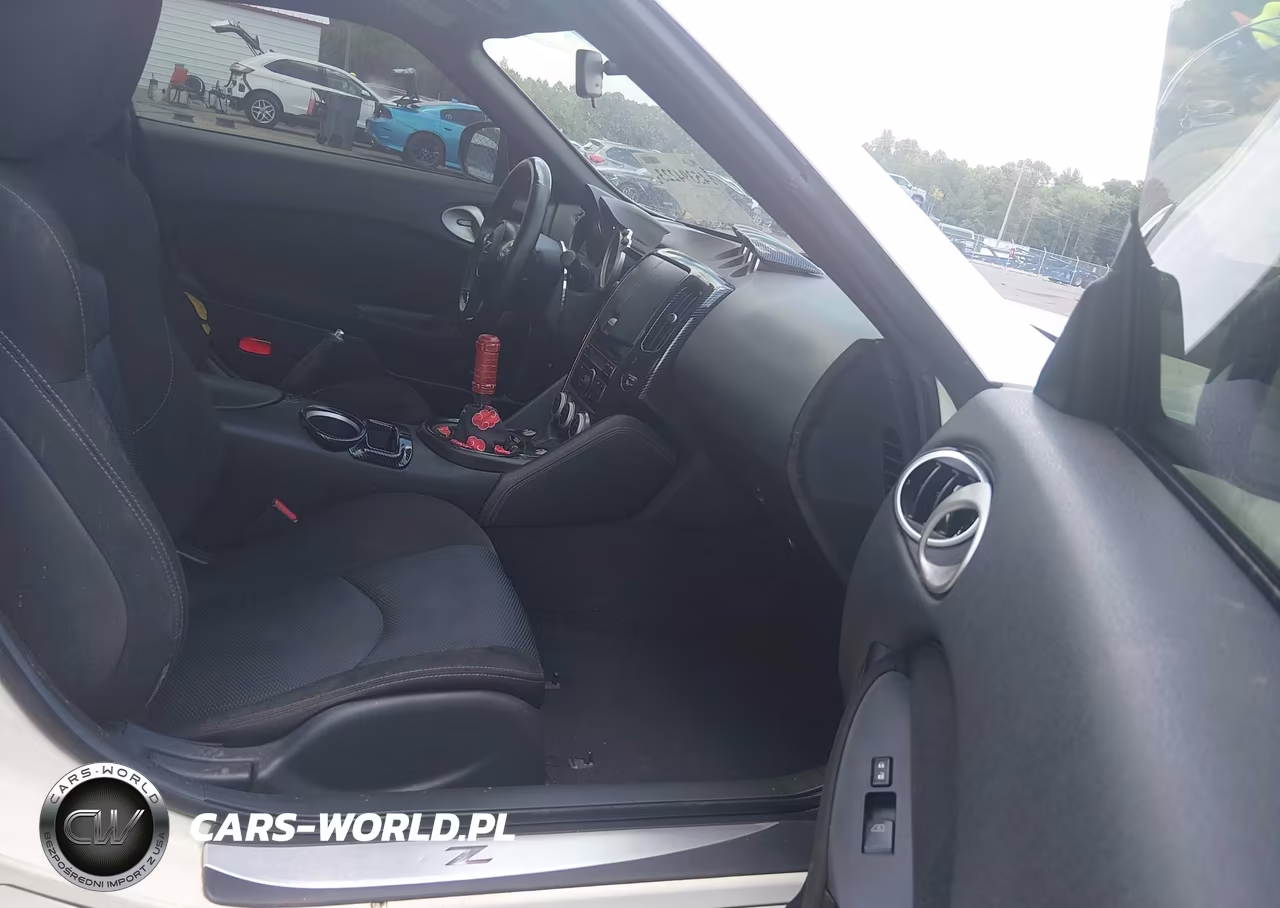 2011 Nissan 370Z VIN:JN1AZ4EH1BM553870 - 5
