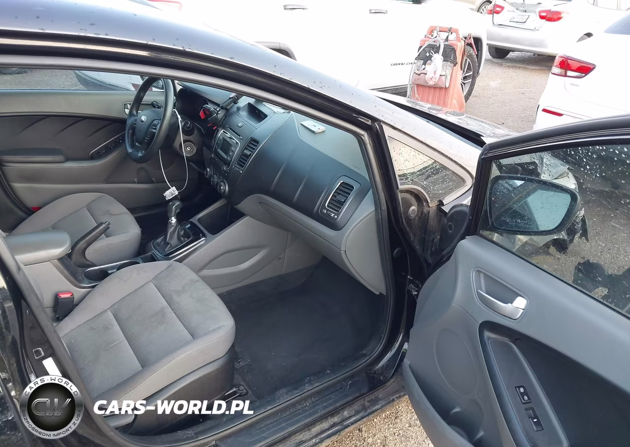 2017 Kia Forte Lx VIN:3KPFK4A78HE077516 - 5