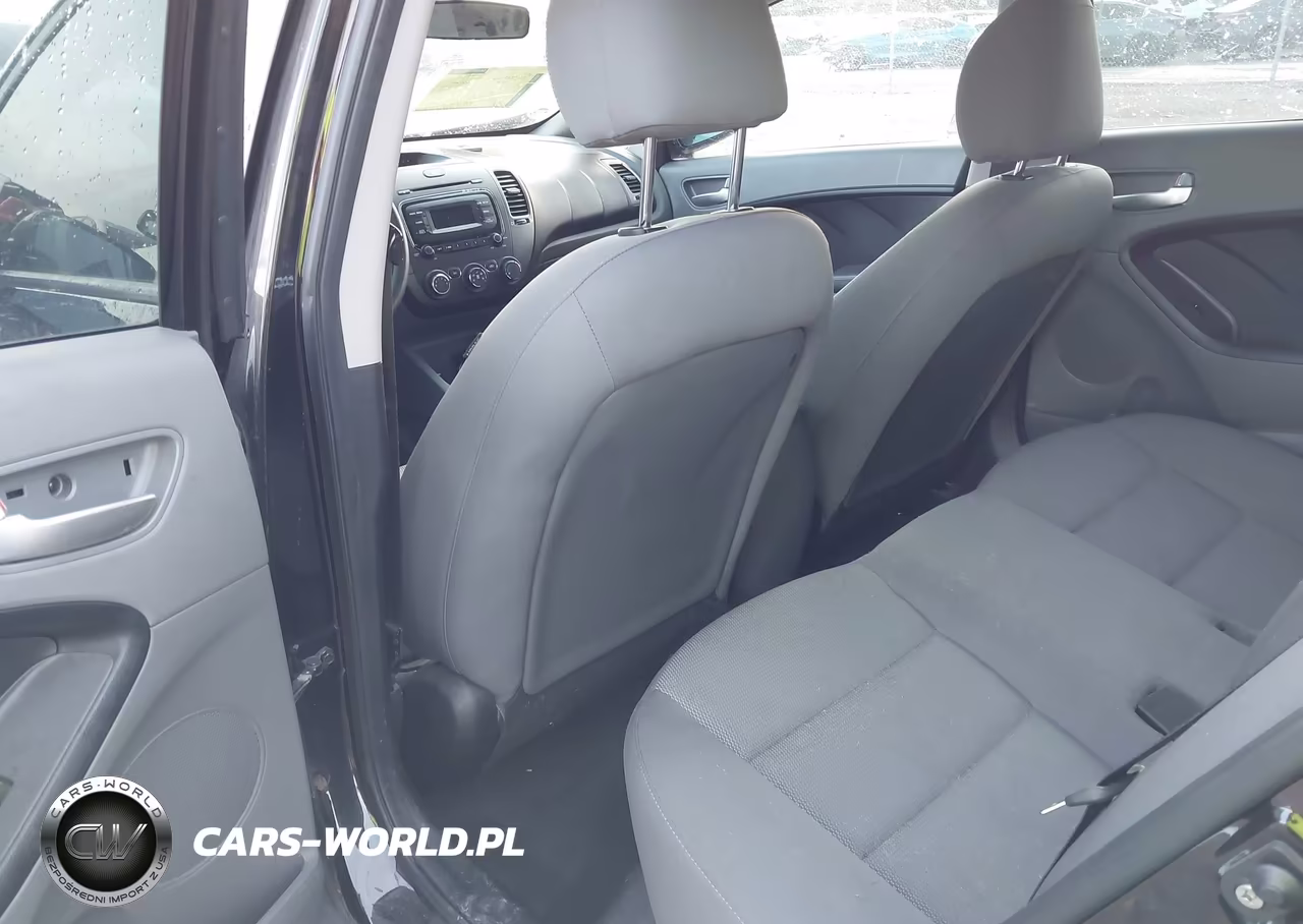 2017 Kia Forte Lx VIN:3KPFK4A78HE077516 - 8