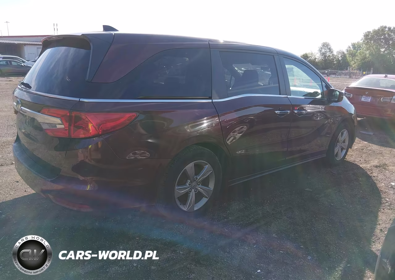 2018 Honda Odyssey Ex-L VIN:5FNRL6H78JB013701 - 4