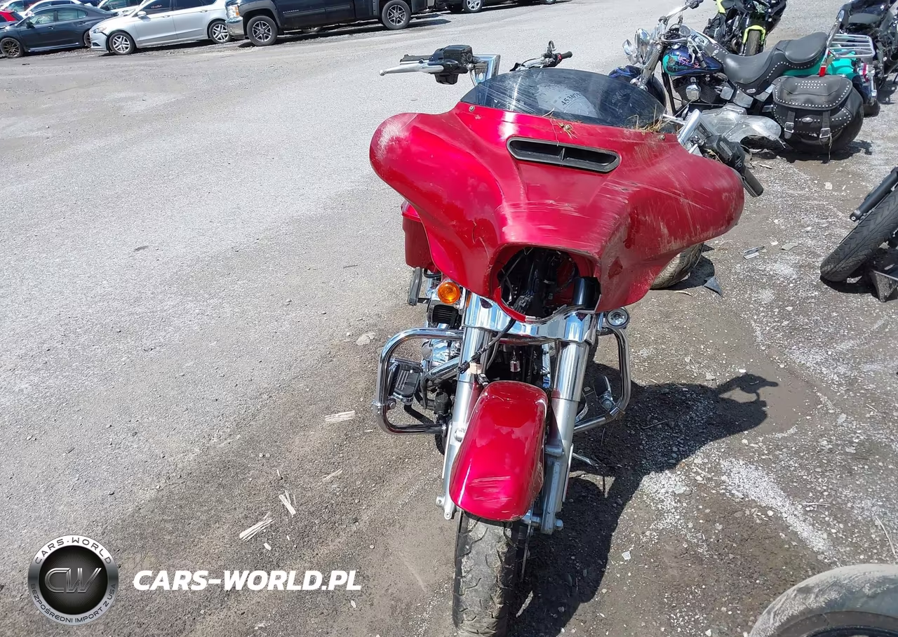 2018 Harley-Davidson Flhx Street Glide VIN:1HD1KBC13JB641436 - 5