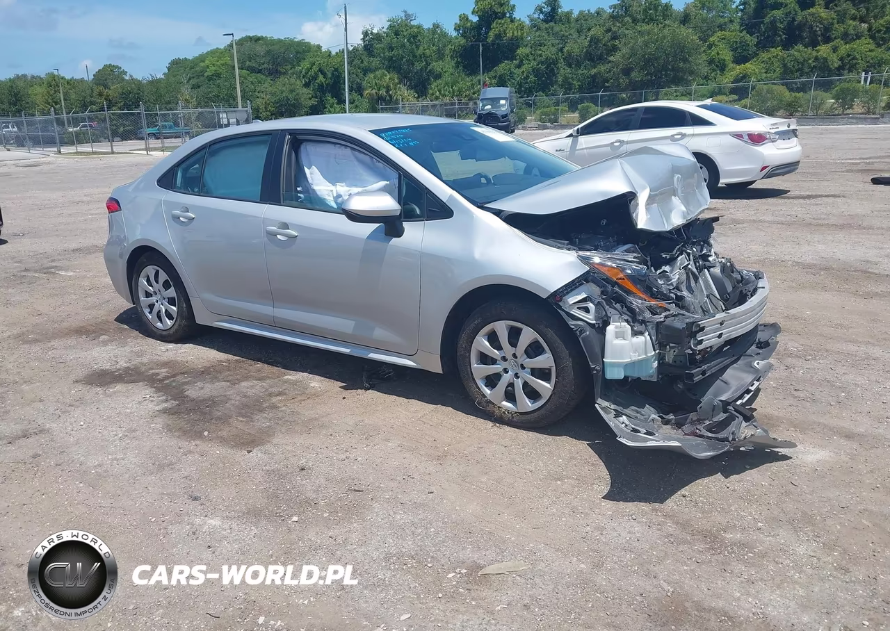 2022 Toyota Corolla Le – zdjęcie 1 z 15