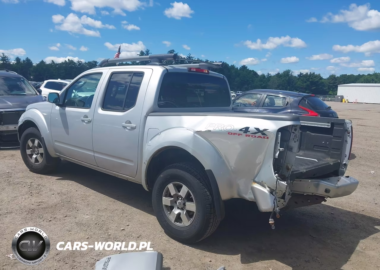 2011 Nissan Frontier Pro-4X VIN:1N6AD0EV6BC421183 - 3