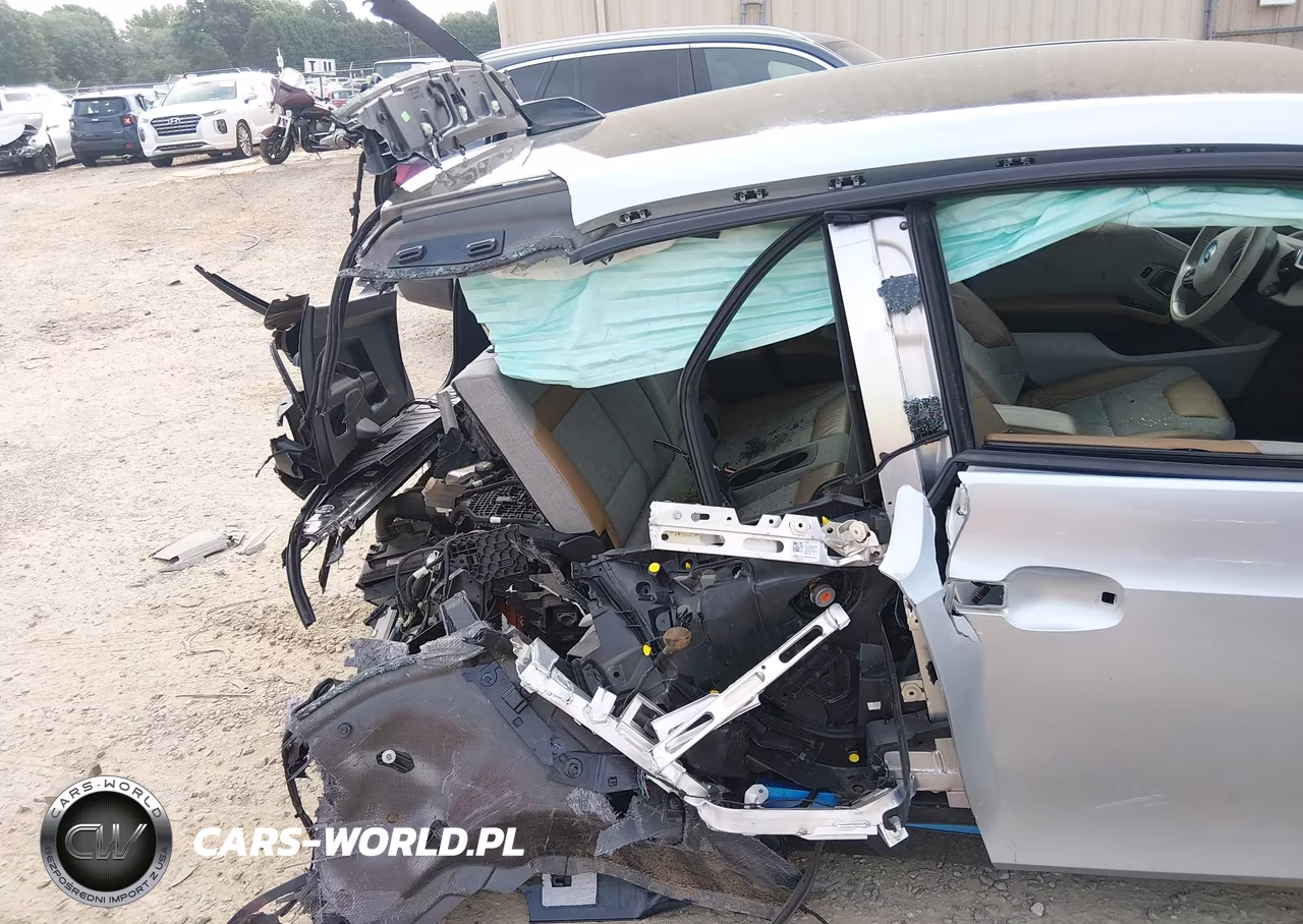 2015 BMW I3 Base W-Range Extender VIN:WBY1Z4C53FV278524 - 16