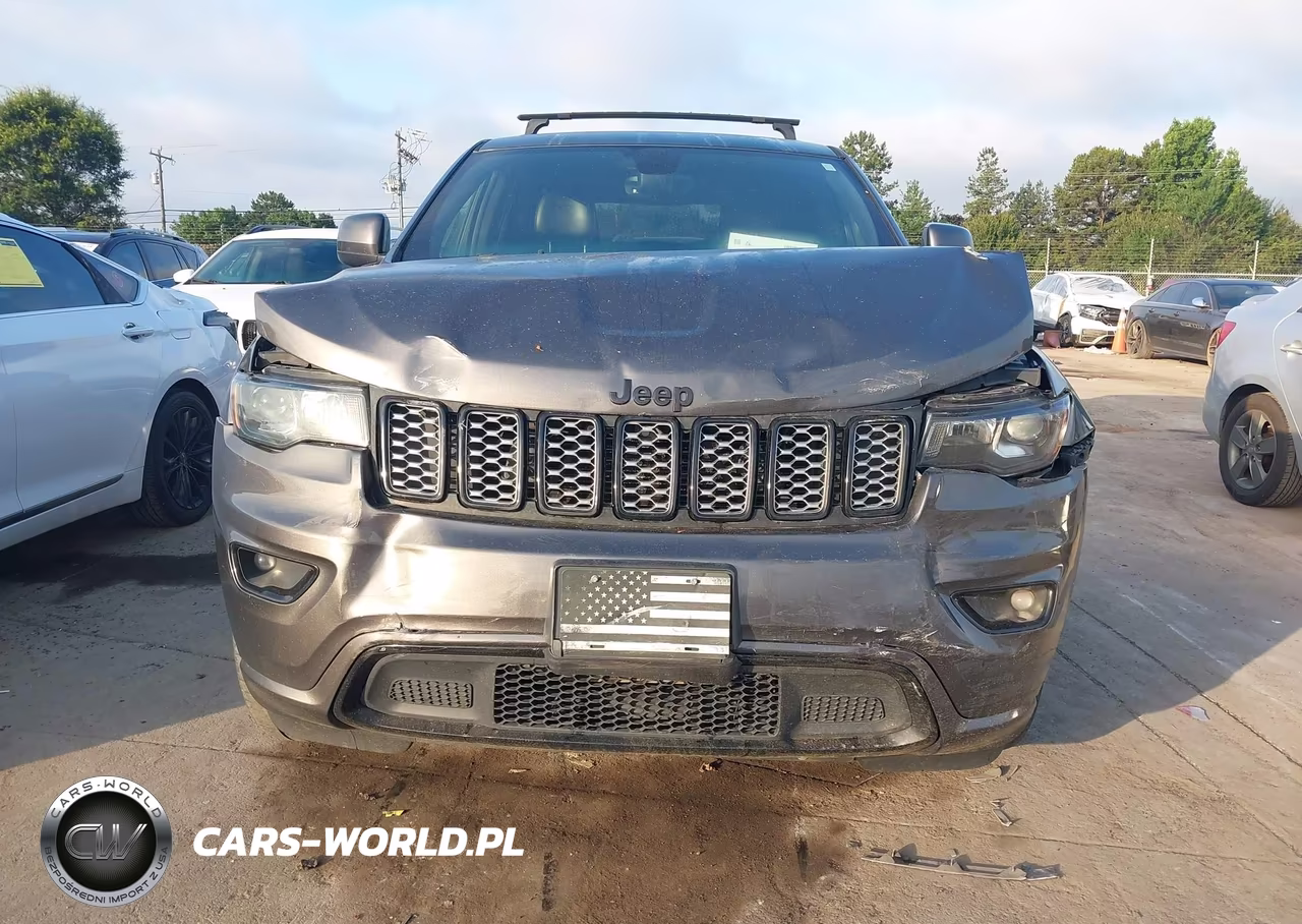 2017 Jeep Grand Cherokee Altitude 4X4 VIN:1C4RJFAG1HC938327 - 12