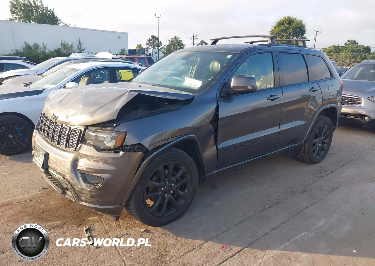 2017 Jeep Grand Cherokee Altitude 4X4 VIN:1C4RJFAG1HC938327 - 2