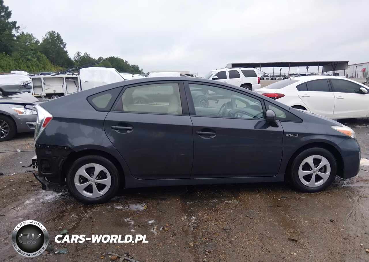 2014 Toyota Prius Two VIN:JTDKN3DU7E1780184 - 14
