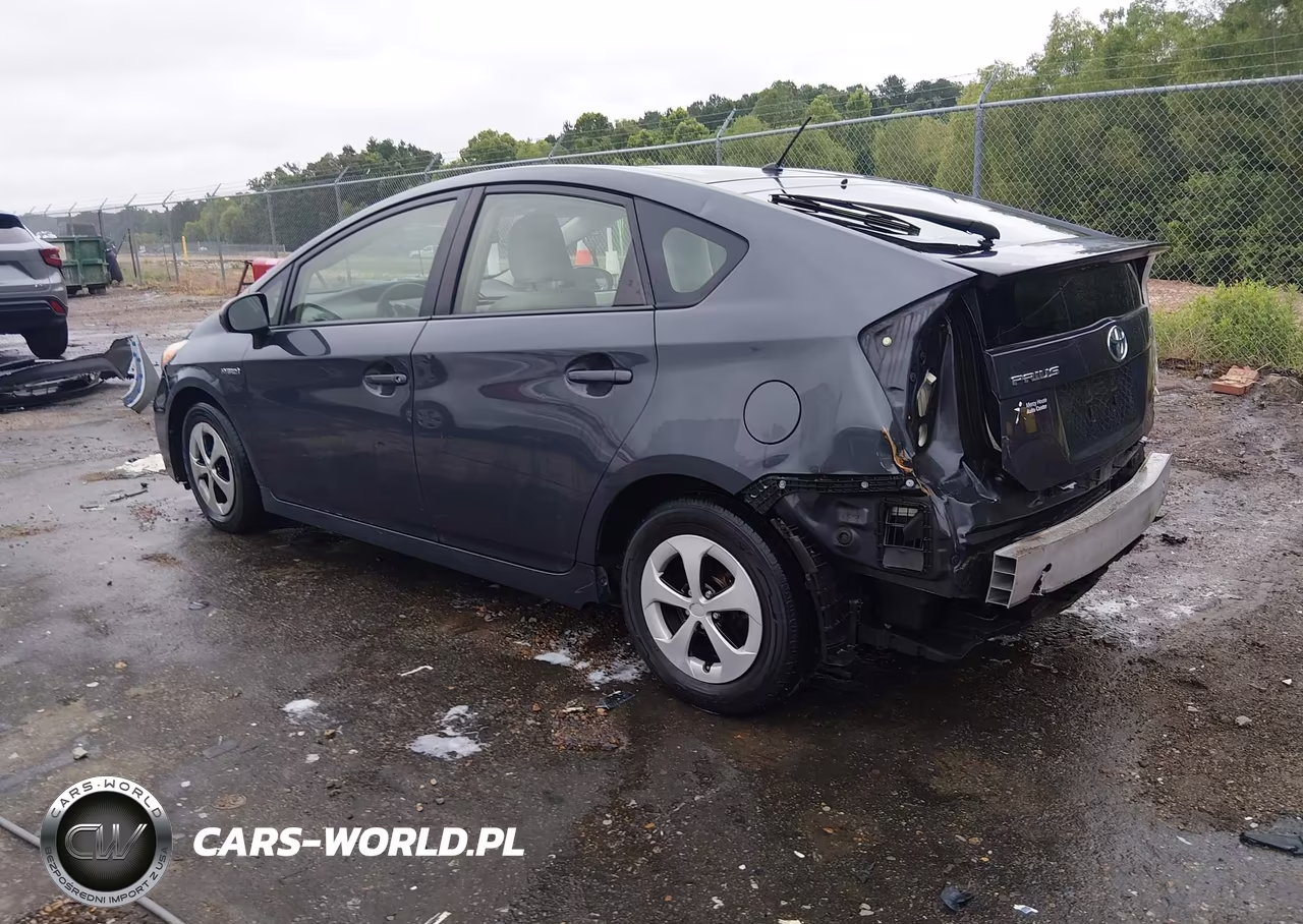 2014 Toyota Prius Two VIN:JTDKN3DU7E1780184 - 3