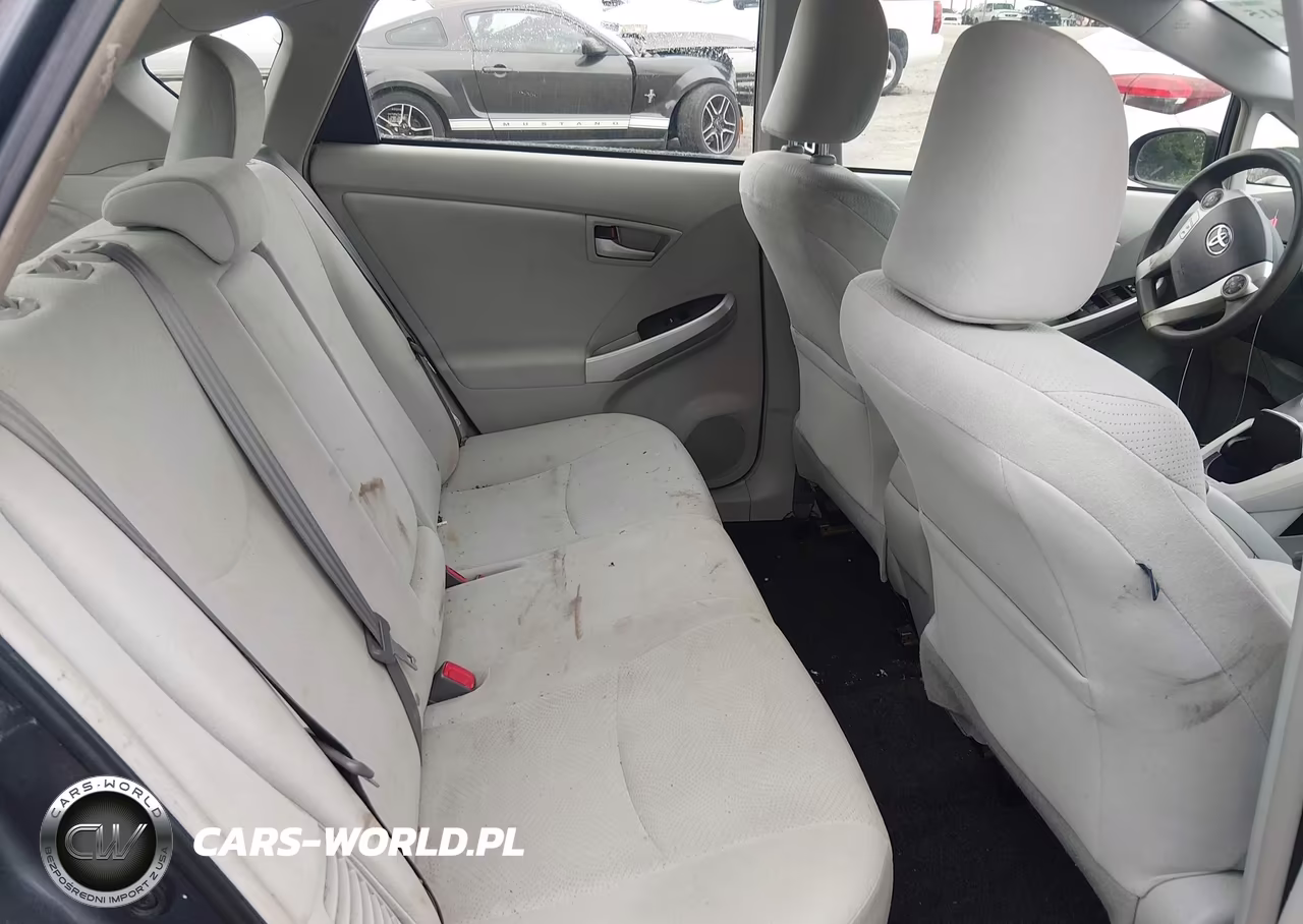 2014 Toyota Prius Two VIN:JTDKN3DU7E1780184 - 8
