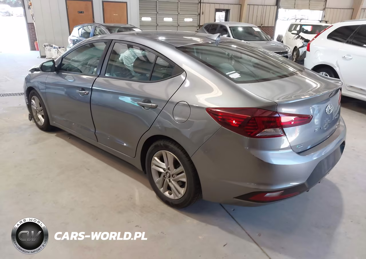 2019 Hyundai Elantra Sel VIN:5NPD84LF4KH432016 - 3