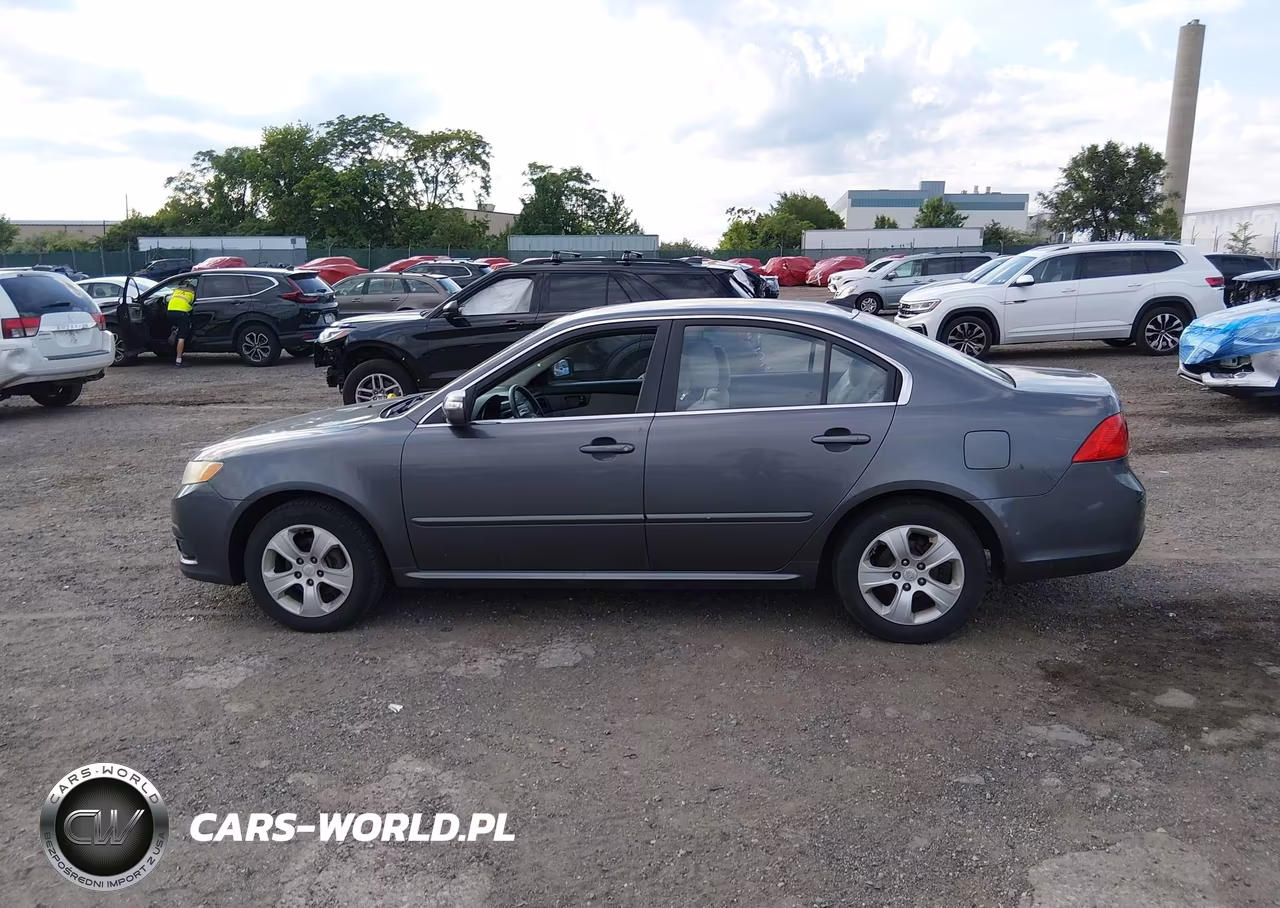 2009 Kia Optima Lx VIN:KNAGE228595312021 - 14