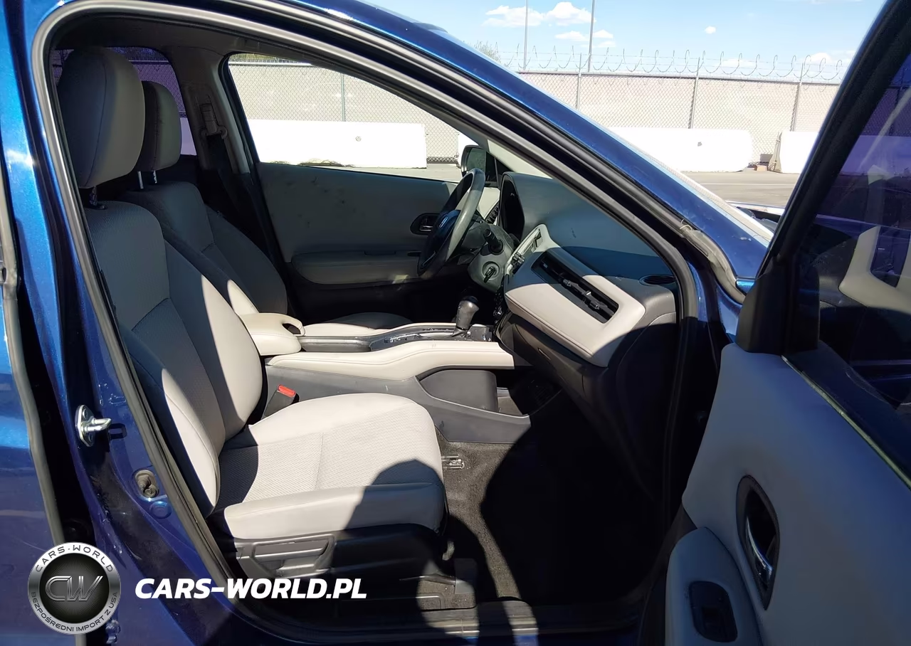 2017 Honda Hr-V Lx VIN:3CZRU6H38HG700475 - 5