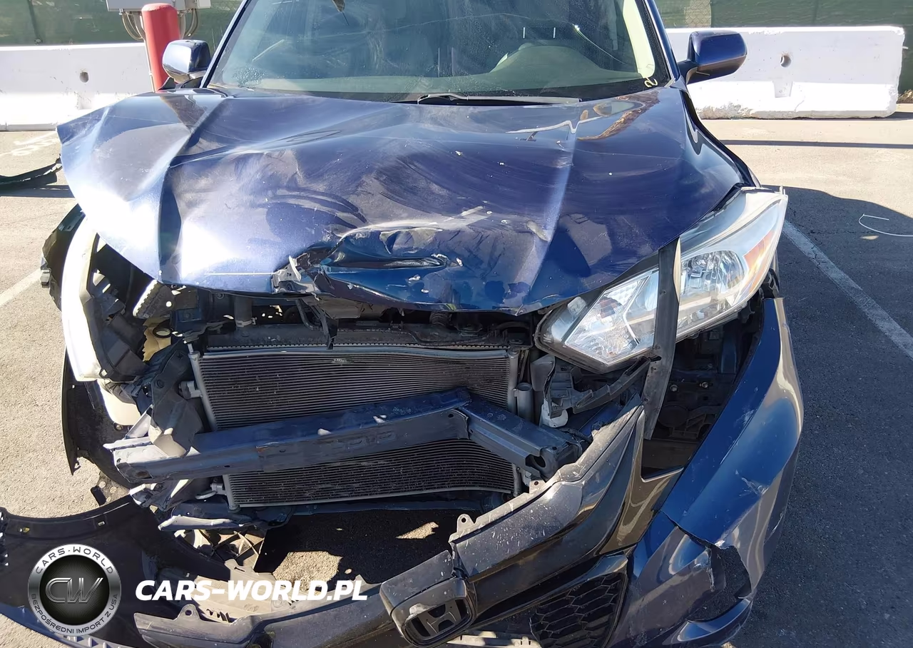 2017 Honda Hr-V Lx VIN:3CZRU6H38HG700475 - 6