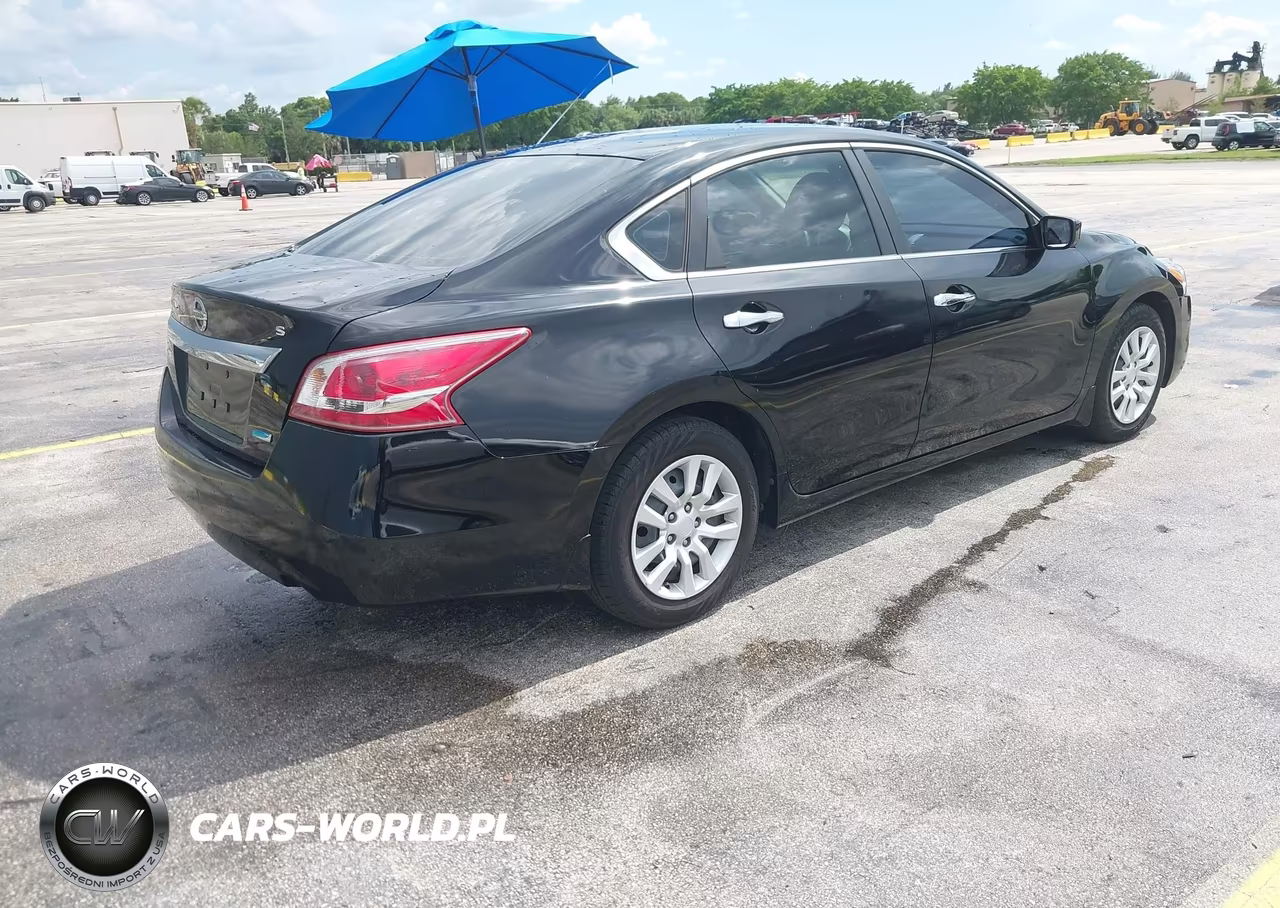 2013 Nissan Altima 2.5 S VIN:1N4AL3AP7DC215233 - 4