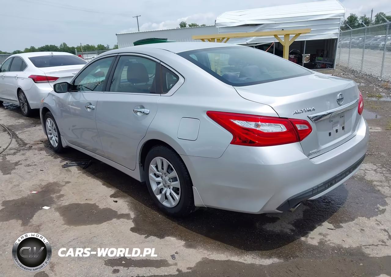 2017 Nissan Altima 2.5 S VIN:1N4AL3AP4HN327112 - 3
