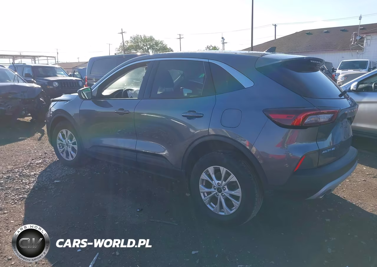 2023 Ford Escape Active VIN:1FMCU9GN2PUB40895 - 3