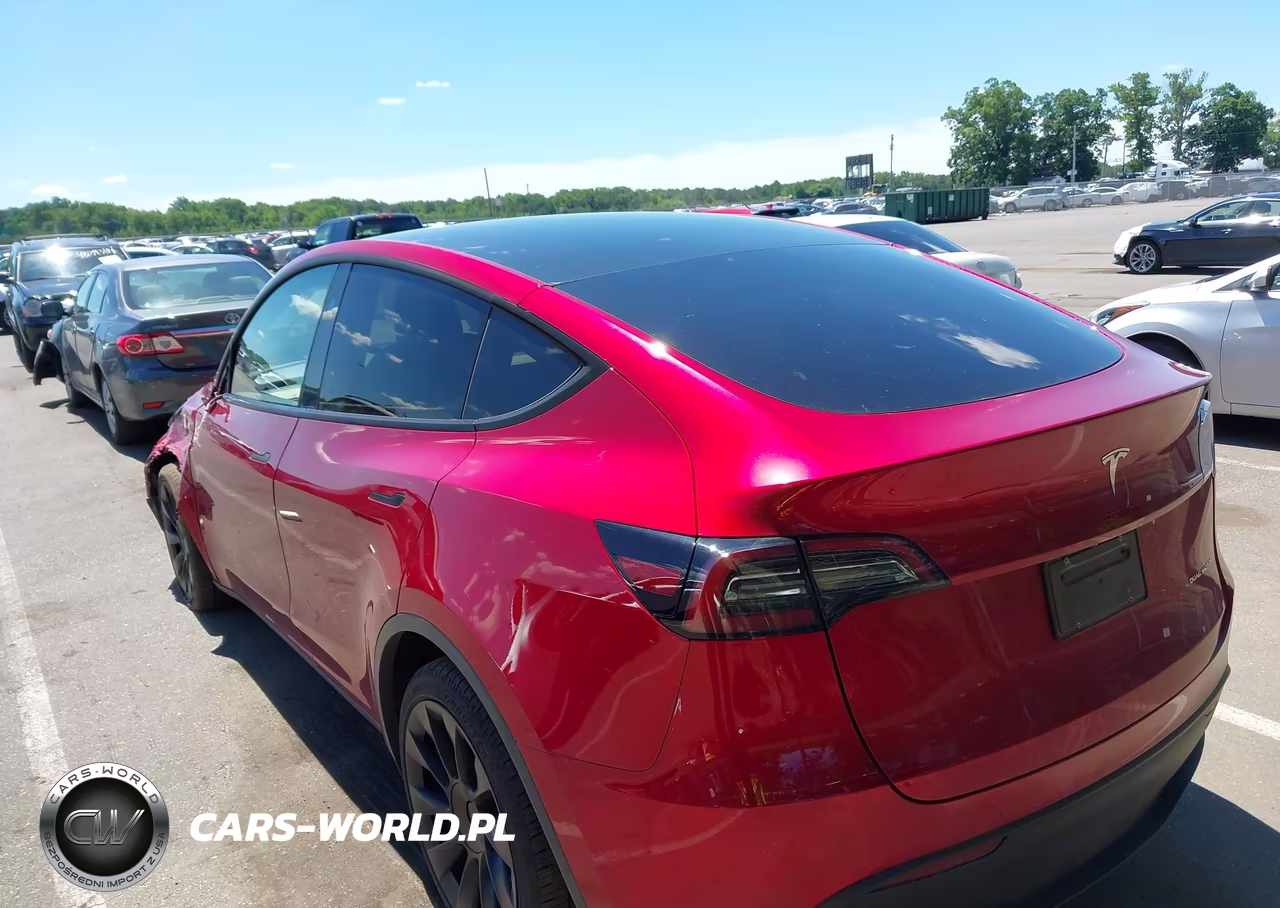 2024 Tesla Model Y Long Range Dual Motor All-Wheel Drive VIN:7SAYGDEE2RA263115 - 3