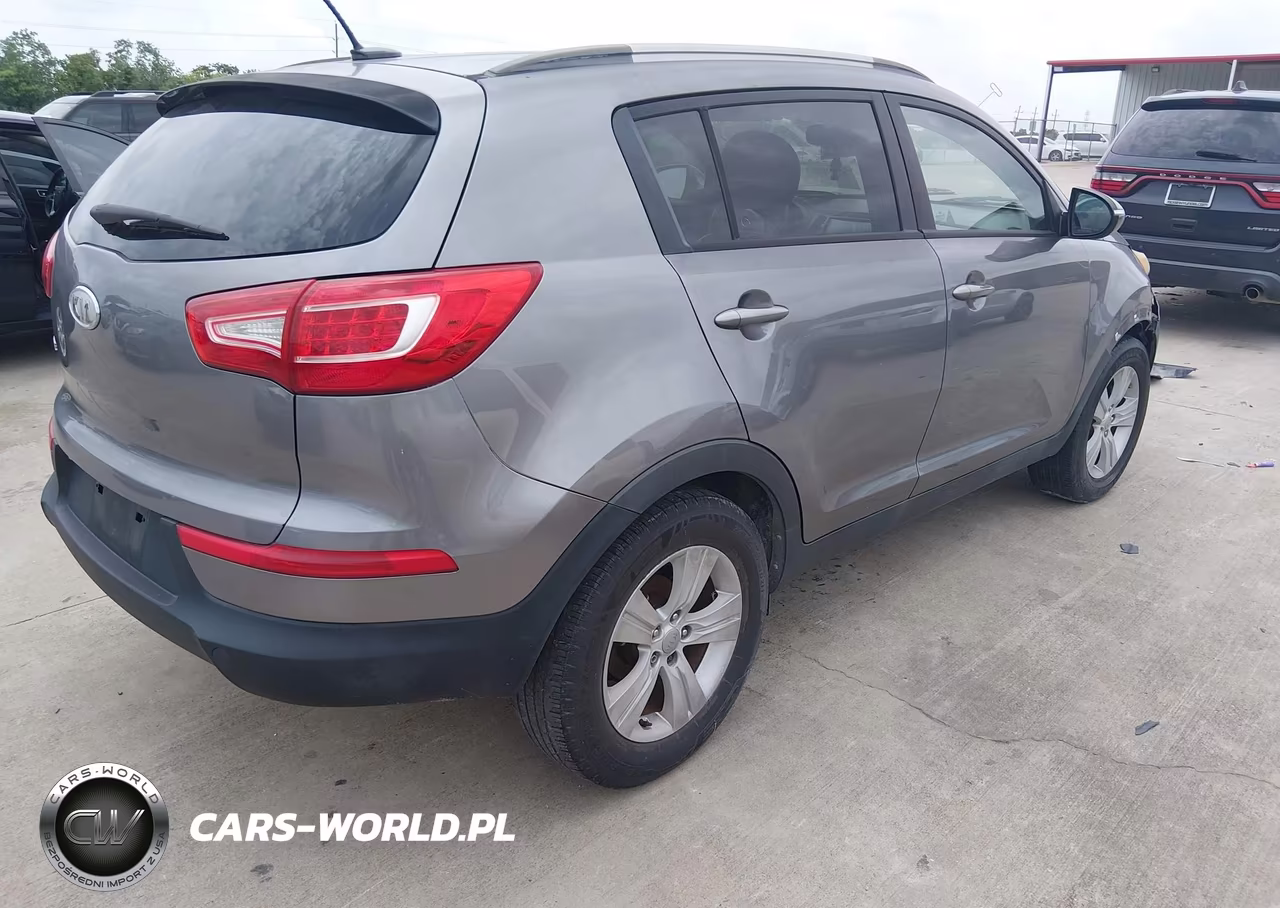 2012 Kia Sportage Lx VIN:KNDPB3A22C7295057 - 4
