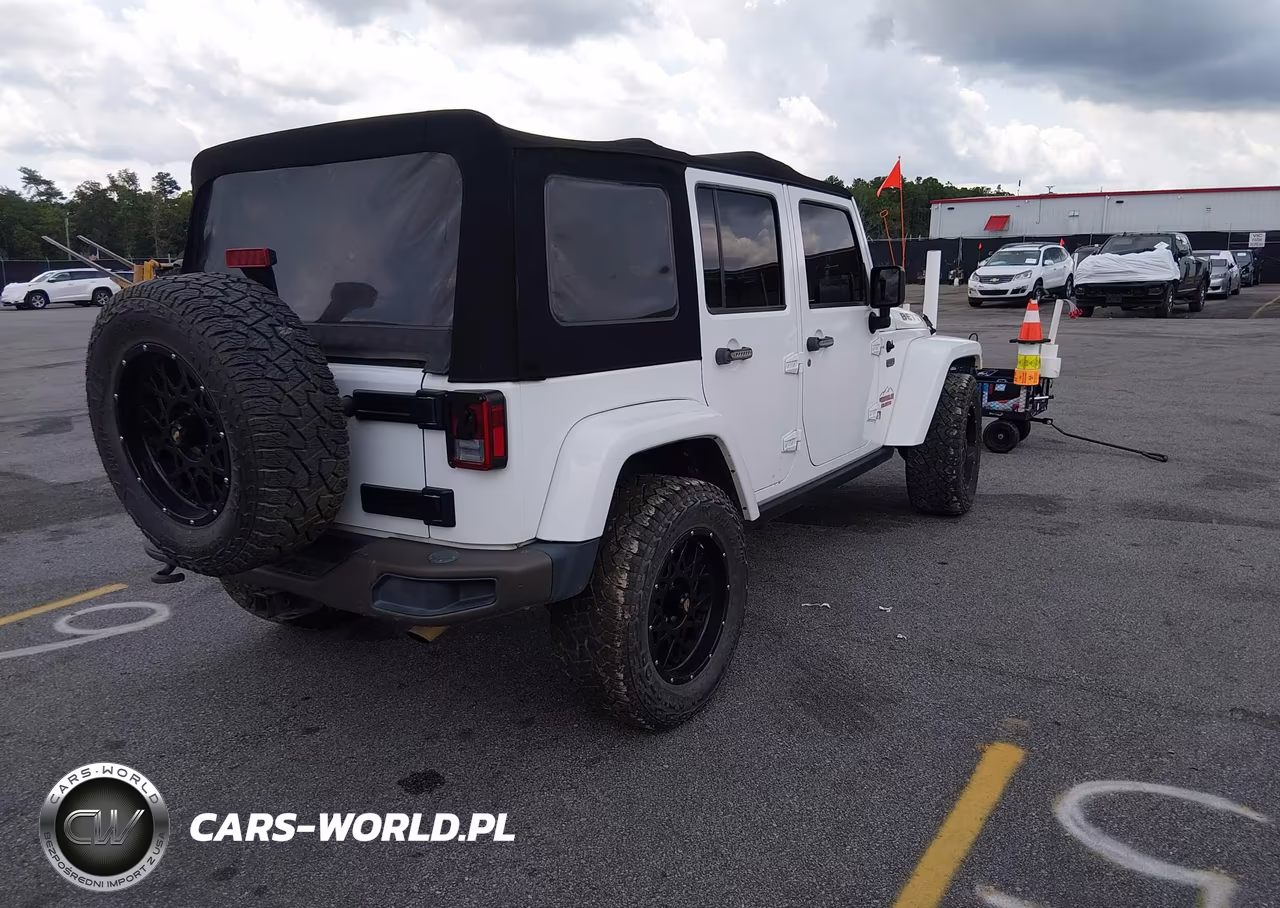 2016 Jeep Wrangler Unlimited 75Th Anniversary VIN:1C4BJWEG7GL333058 - 4