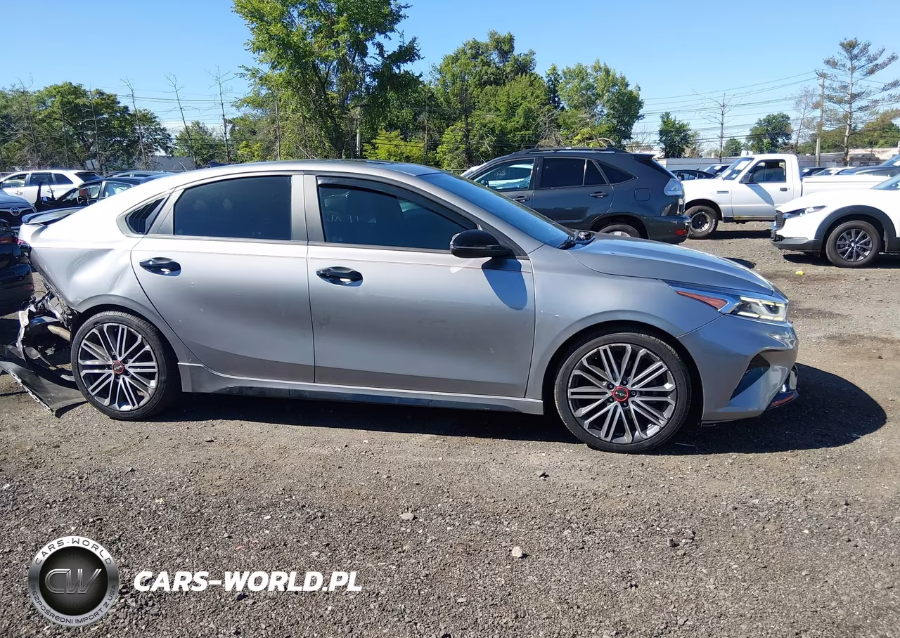 2022 Kia Forte Gt VIN:3KPF44AC2NE473217 - 13