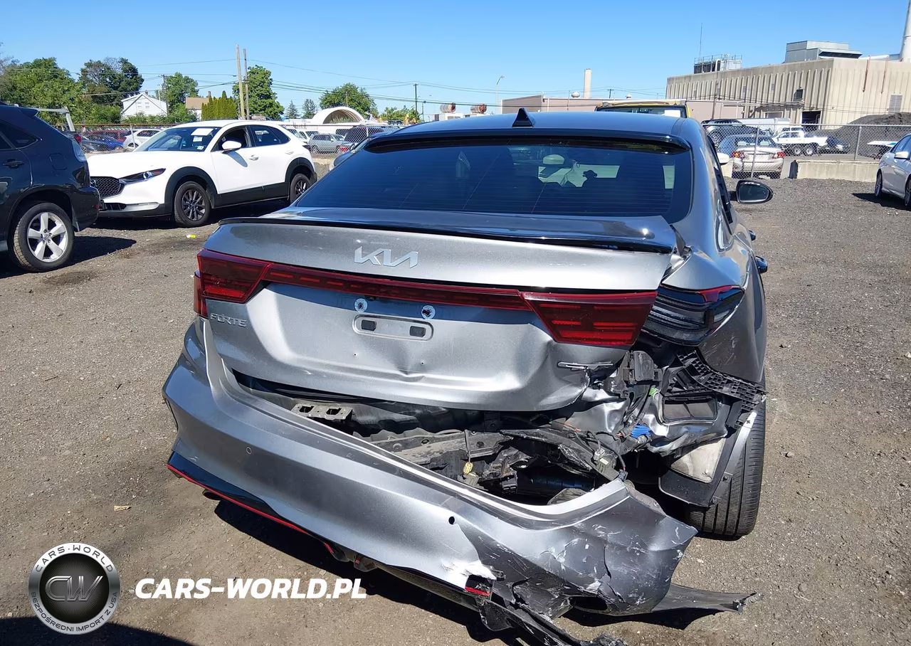 2022 Kia Forte Gt VIN:3KPF44AC2NE473217 - 16