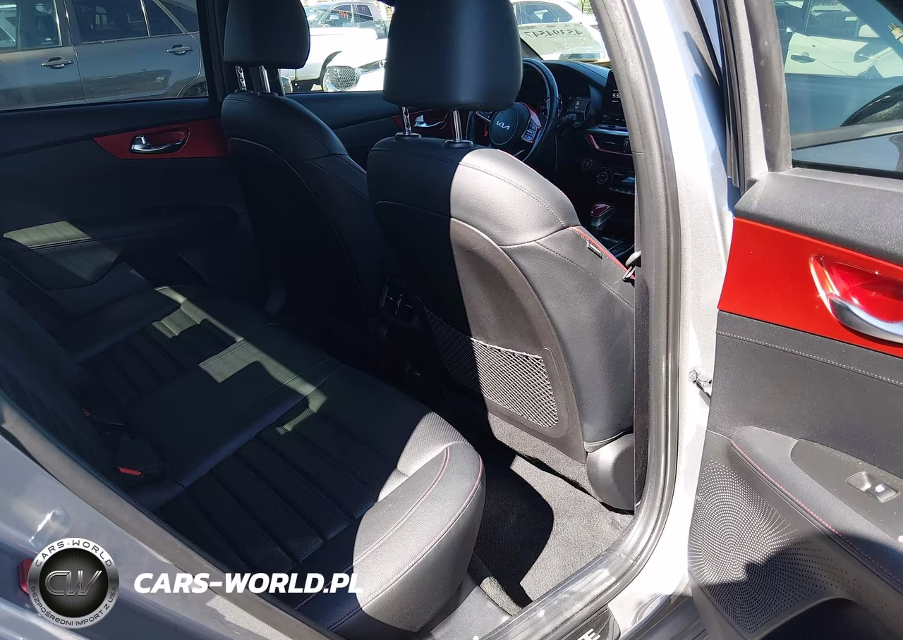 2022 Kia Forte Gt VIN:3KPF44AC2NE473217 - 8