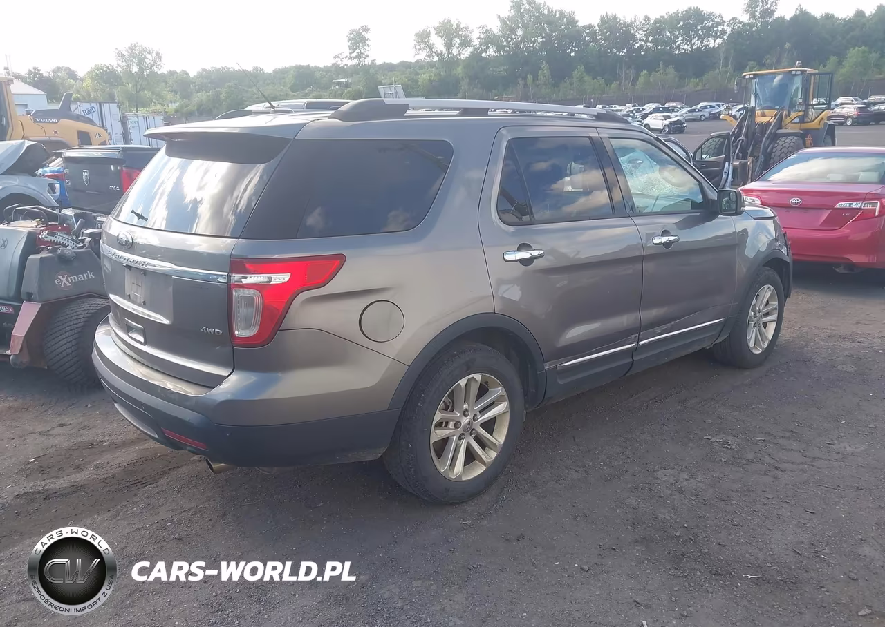 2011 Ford Explorer Xlt VIN:1FMHK8D88BGA90287 - 4