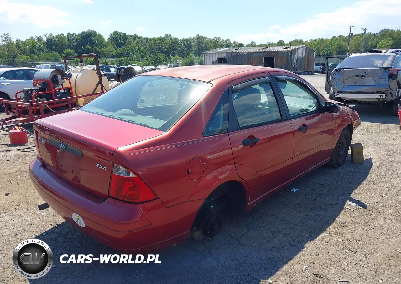 2005 Ford Focus Zx4 VIN:1FAFP34N55W115295 - 4