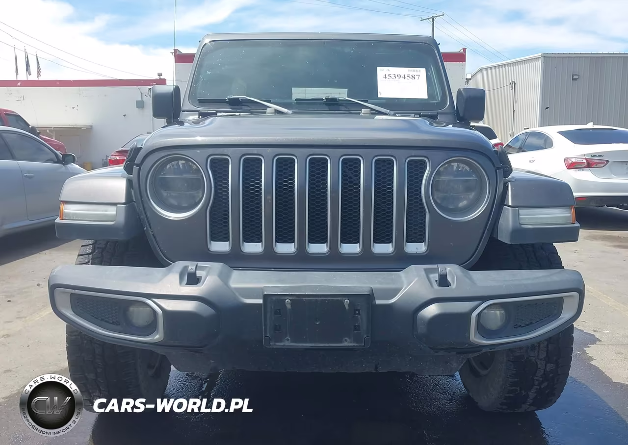 2018 Jeep Wrangler Unlimited Sahara 4X4 VIN:1C4HJXEN5JW196318 - 12