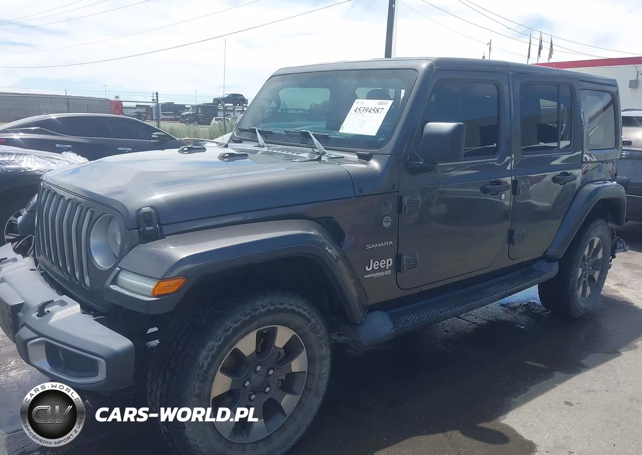 2018 Jeep Wrangler Unlimited Sahara 4X4 VIN:1C4HJXEN5JW196318 - 2