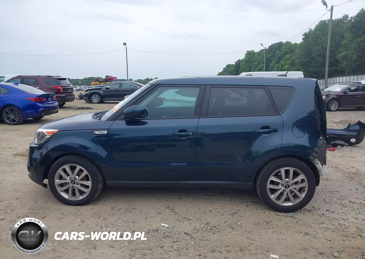 2017 Kia Soul + VIN:KNDJP3A53H7457917 - 15