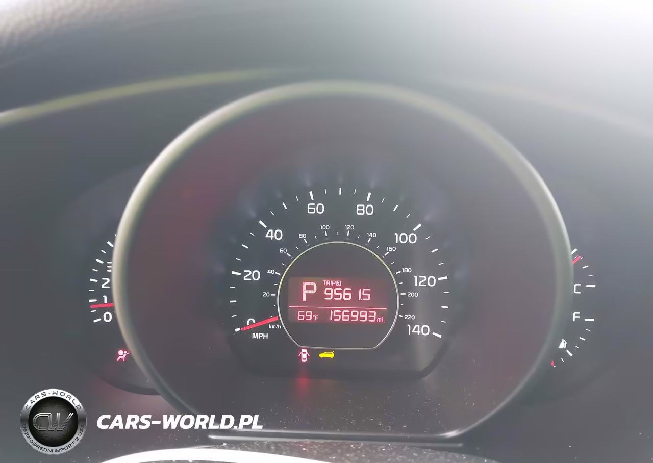 2017 Kia Soul + VIN:KNDJP3A53H7457917 - 7