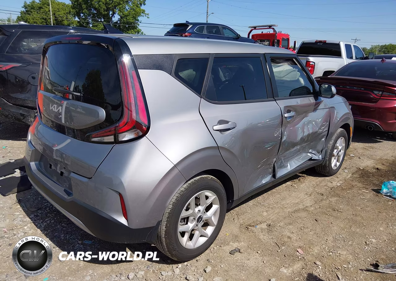 2025 Kia Soul Lx VIN:KNDJ23AU2S7935158 - 4