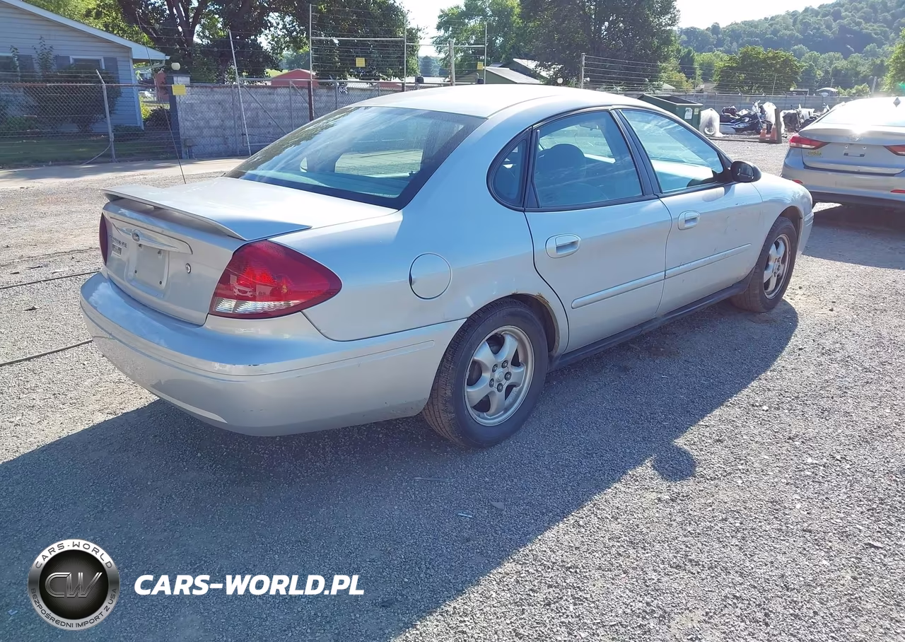 2007 Ford Taurus Se VIN:1FAFP53U17A182142 - 4