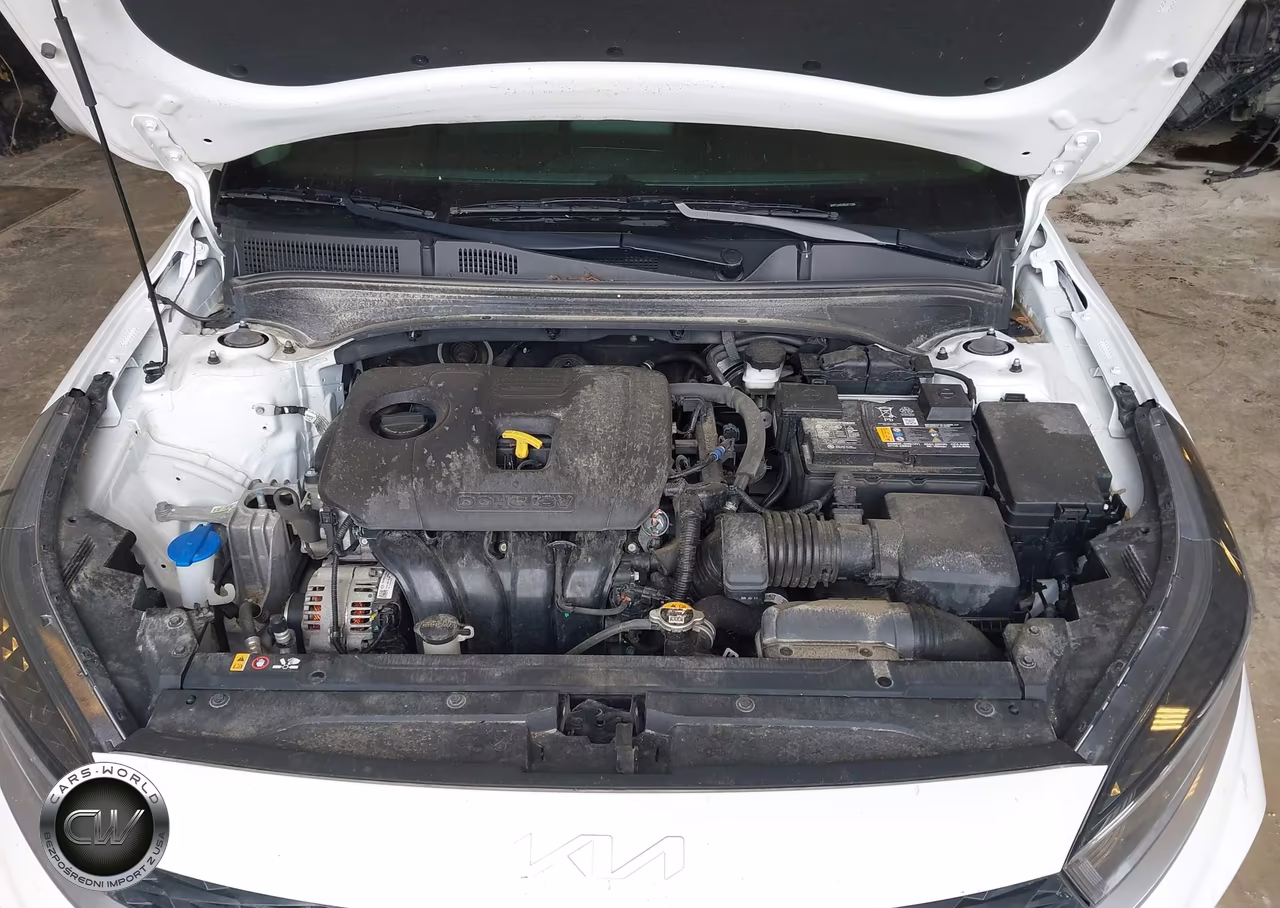 2024 Kia Forte Lxs VIN:3KPF24AD0RE817289 - 10