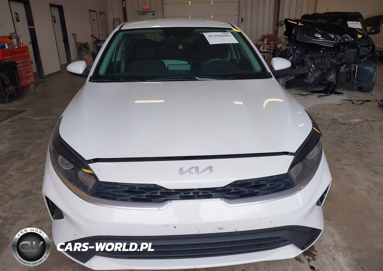 2024 Kia Forte Lxs VIN:3KPF24AD0RE817289 - 12