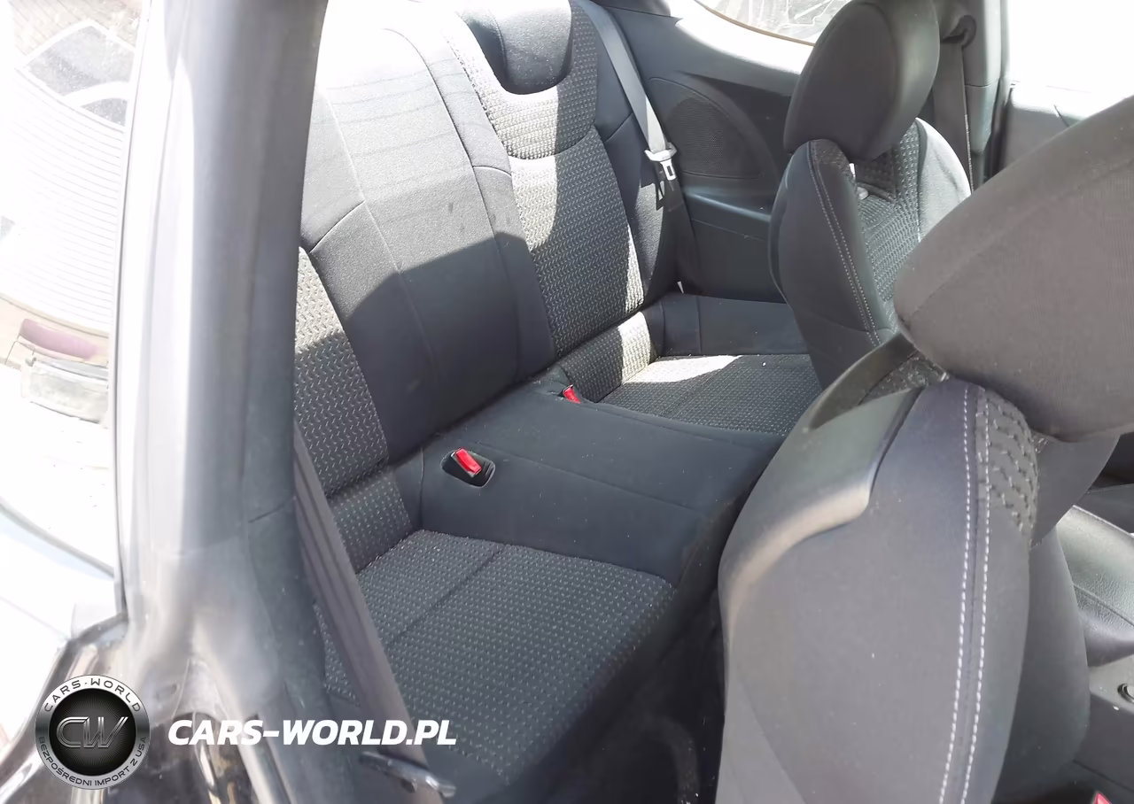2012 Hyundai Genesis 2.0T VIN:KMHHT6KD6CU071760 - 8