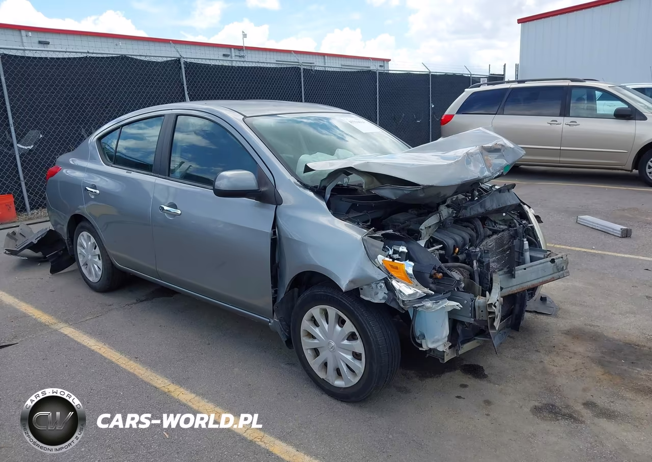 2012 Nissan Versa 1.6 Sv